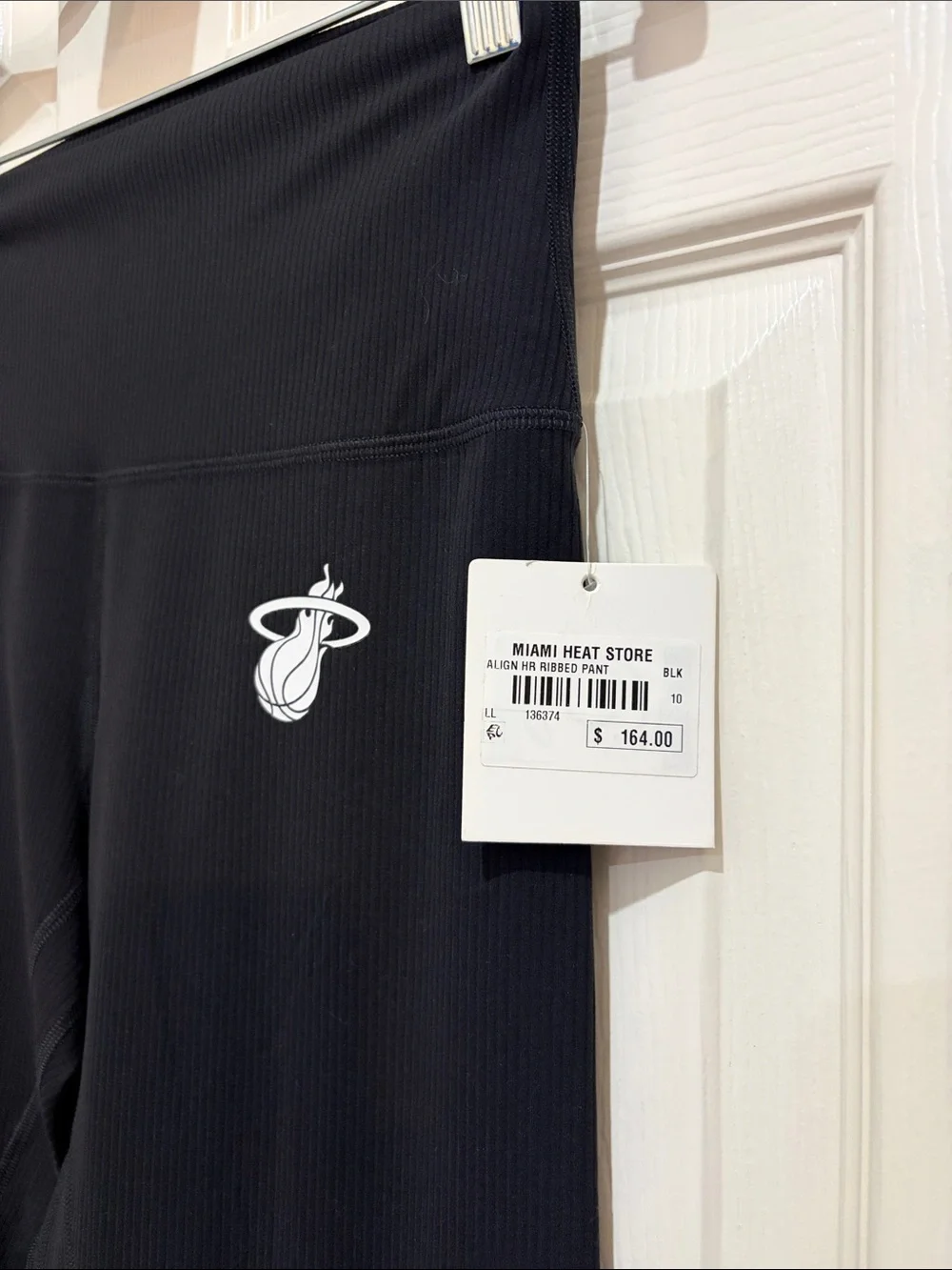 270. Lululemon Align Ribbed High-Rise Pant 25